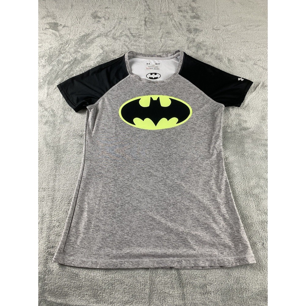 Under Armour Womens Top Blouse Small P/P Fitted Gray Batman Logo Short Sleeve B1